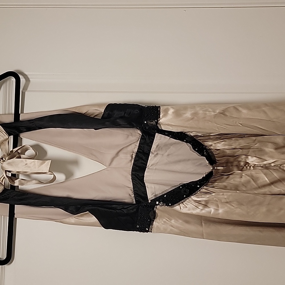 BCBG MaxAzria Cream and Black Dress - Picture 7 of 9